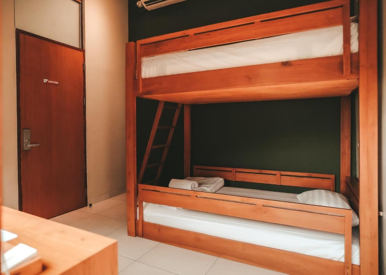 Escape Bajo Hotel Лабуан Баджо Екстериор снимка