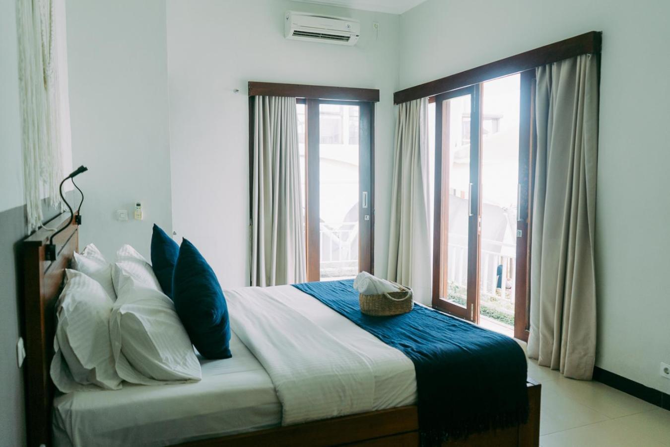 Escape Bajo Hotel Лабуан Баджо Екстериор снимка