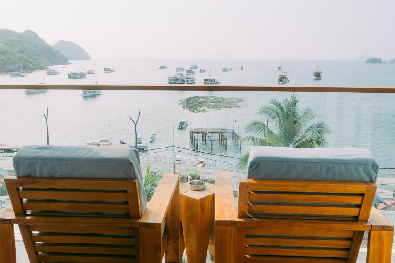 Escape Bajo Hotel Лабуан Баджо Екстериор снимка